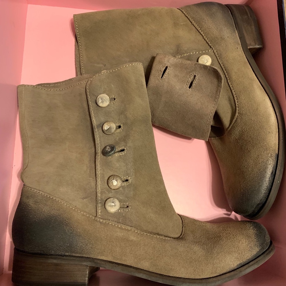 🎉Steve Madden Adeson booties 9.5 NWOT BOOTS SUEDE